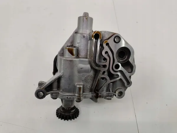 Audi Öljypumppu OEM RCD22161 2.0 TFSI moottorille image 4