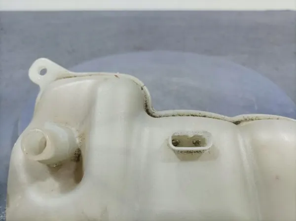 Mercedes A W177 Tasaustankki OEM A2475000049 image 3