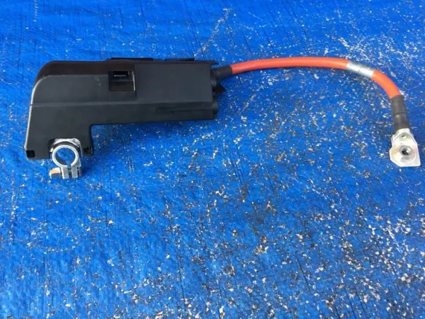 Audi A4 B9 Pyrotekninen puristin OEM 8W0915459K image 2