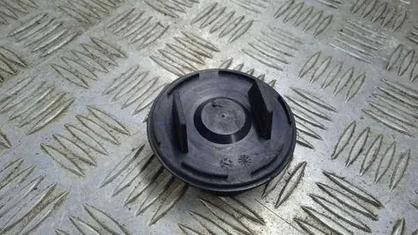 Porsche motorruimteonderdeel OEM 99110645701 image 2