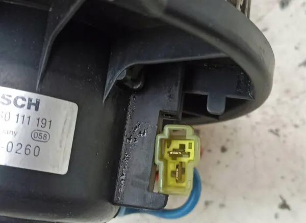 MITSUBISHI CARISMA 1.9 DID Fläktmotor image 3