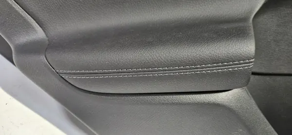 OEM A2547303701 Revestimento Porta Traseira Esquerda Mercedes GLC W254 image 4