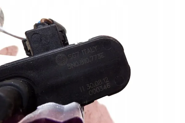 Bränsletanklock VW GOLF V VARIANT 1.4L image 2