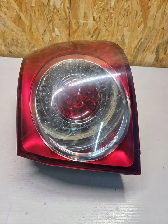 VW Golf Plus Lámpara Trasera Derecha 5M0945096R image 2