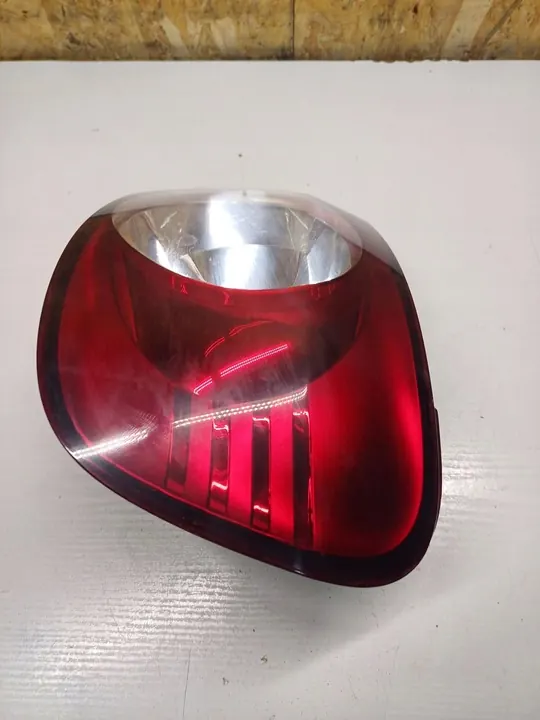 VW Golf Plus Lámpara Trasera Derecha 5M0945096R image 3
