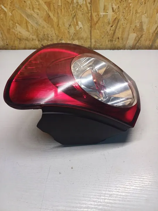 VW Golf Plus Lámpara Trasera Derecha 5M0945096R image 4