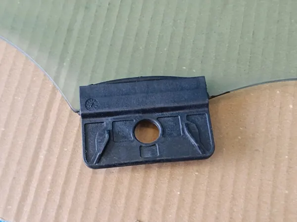 Audi Q5 II FY Frontlinke Türscheibe OEM 80A845021 image 7