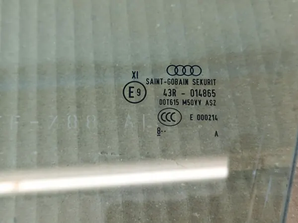 Audi Q5 II FY Frontlinke Türscheibe OEM 80A845021 image 9