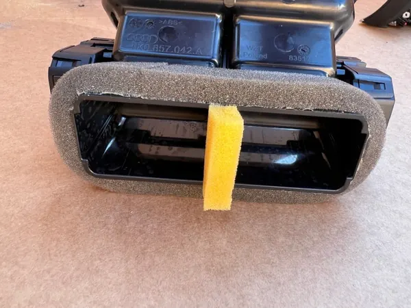 Conduto de ar traseiro OEM 4K0857042A para Audi A6 C8 image 6