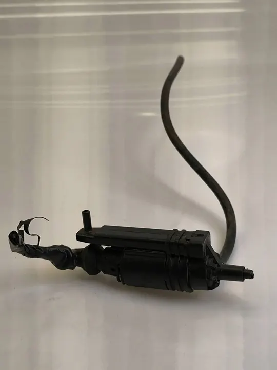 Audi OE 4A0955651B Tuulilasin Pesupumppu image 3