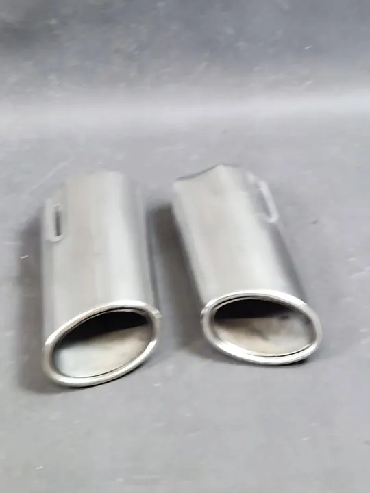 OEM B25 Pakoputken pää Chrome Mercedes C-luokka AMG W204 image 3