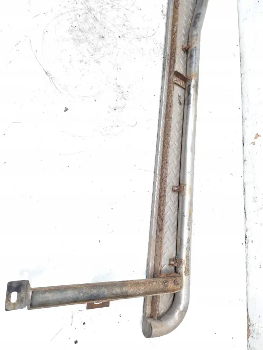 Faldón lateral Audi Q7 OEM No MPN - Usado image 6