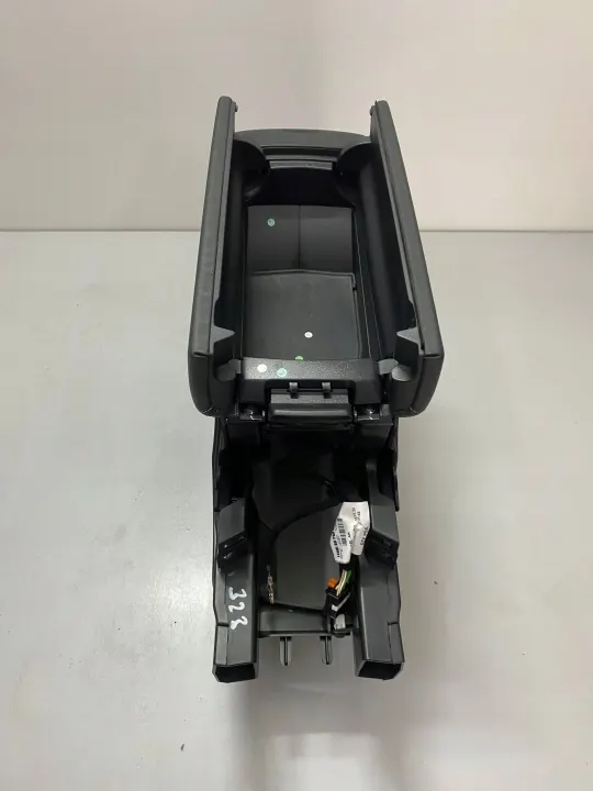 Apoio de braço consola central Peugeot 308 T10 III OEM 9838038480 image 4