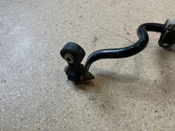 OEM 4G0511305P Taka stabilointitanko Audi RS6 C7:lle image 10