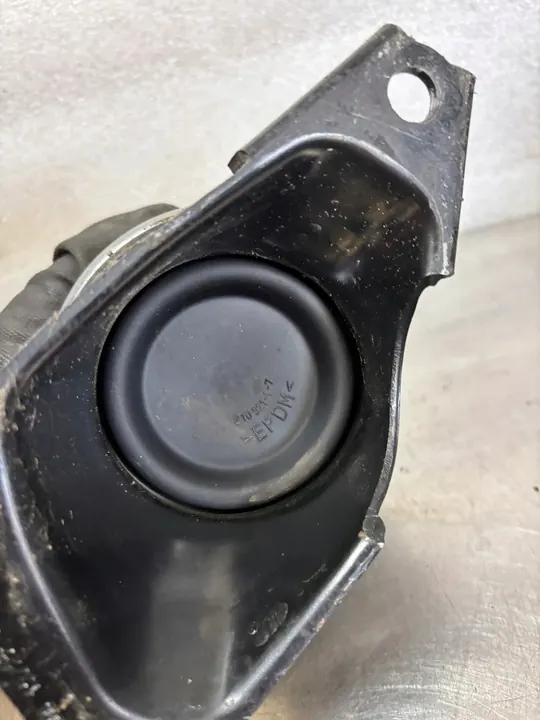 Moottorin kiinnike Volkswagen T6.1 7LA199256 image 3