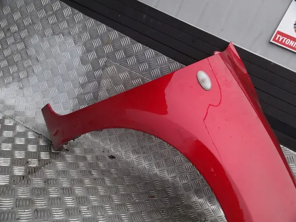 Parafango anteriore destro 2018 Suzuki image 3