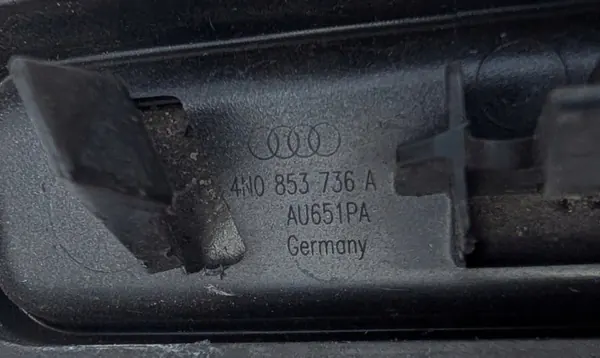 AUDI A8 D5 Emblema Grade 4N0853736A2ZZ image 3