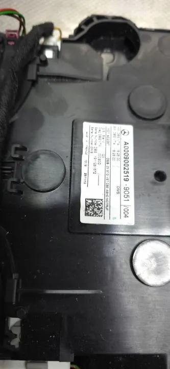 Mercedes-Benz OE A0009002519 - Pieza original usada image 3
