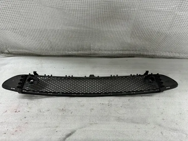 MERCEDES GLA W156 Rejilla de Parachoques image 2