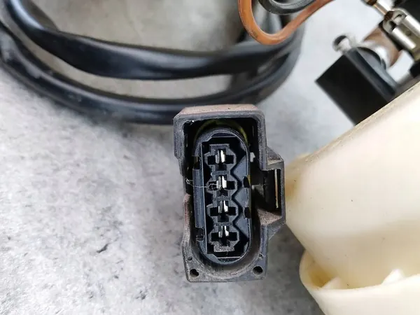 Brandstofpomp Mercedes-Benz A-Klasse W168 A1684704094 image 2