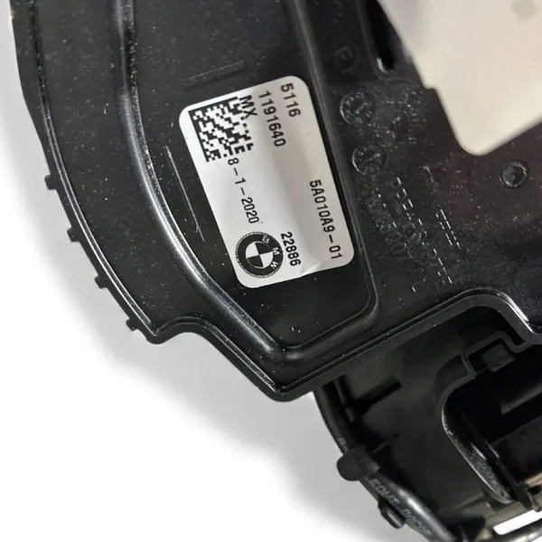 BMW X4 G02 Framre dryckeshållare OEM 5A010A9 image 6