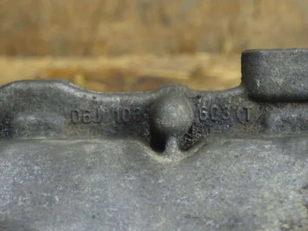 AUDI A3 8P GOLF VI GTI 2.0 TSI TFSI Oljesump 06J103603T image 5