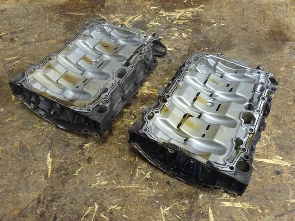 AUDI A3 8P GOLF VI GTI 2.0 TSI TFSI Oljesump 06J103603T image 7