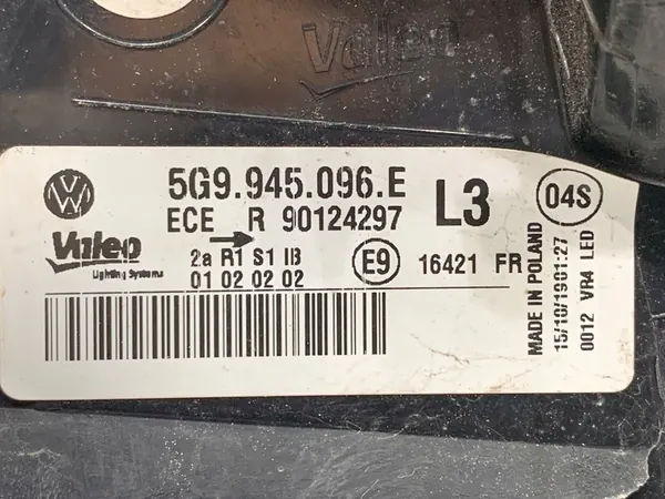 Luz trasera derecha VW Golf VII Kombi image 4