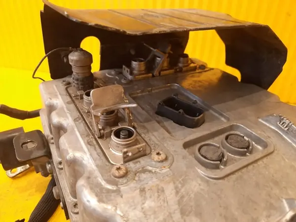 Porsche Cayenne 7P Invertteri Laturi OEM 7P5907080A image 3