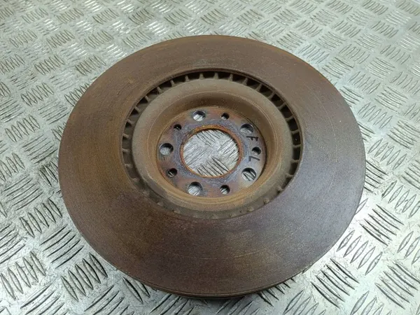 Alfa Romeo FOB56673 Fram bromsskiva - Begagnad image 3