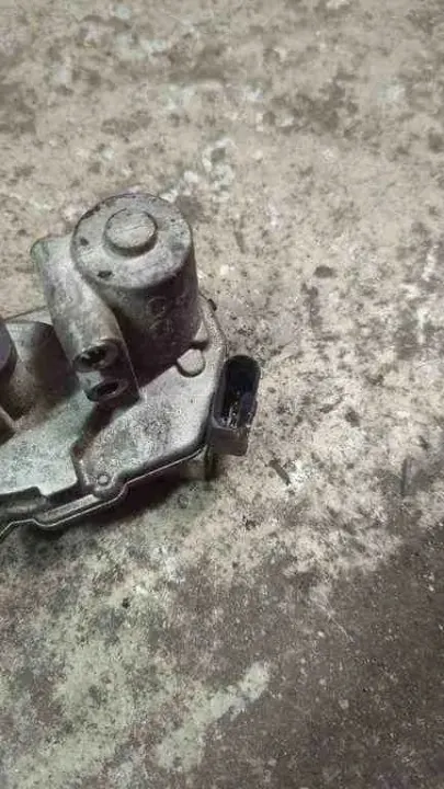 Klepmotor Audi OE 4062431 2.0L diesel 2005 image 3
