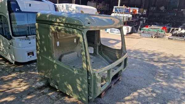 Cabina Mercedes Actros MP4 Antos OEM 999467038 Usado image 9