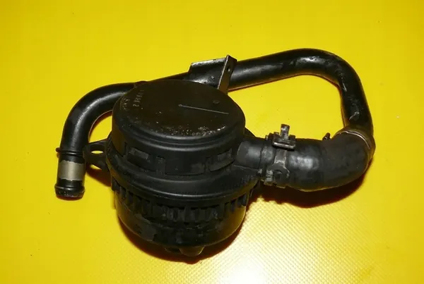 Séparateur d'huile Audi A6 C6 3.0 TDI 220CV 04-08 057103495L image 1