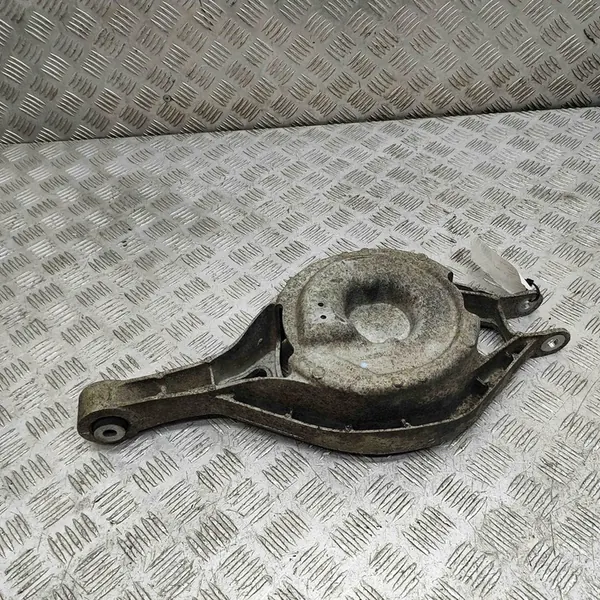 Nissan 350Z 2007 Braccio di Controllo Posteriore Superiore Destro image 5