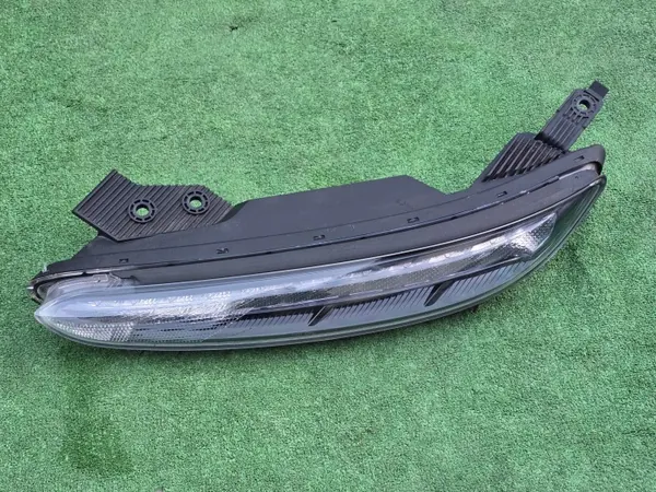 Hyundai Kona Vänster LED-lyft OEM 92207J9600 image 2
