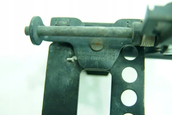 Verrou de Sécurité Capot Mercedes-Benz OEM A2168800064 image 4