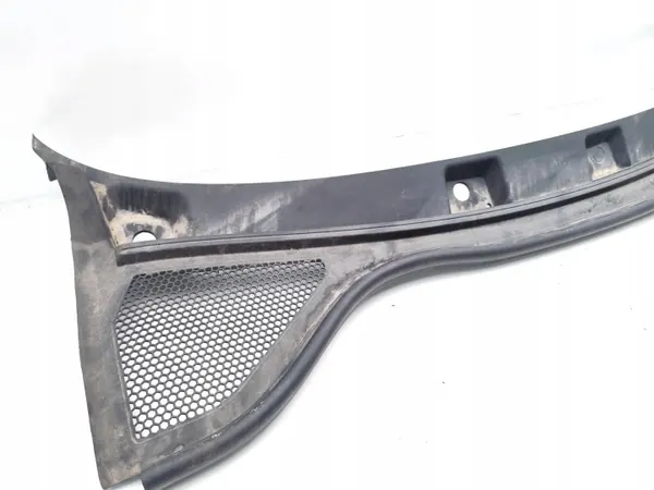 Audi A3 Tuulilasin tiiviste OEM 8Y2819403 - Käytetty image 3