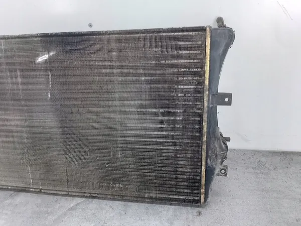 Radiador de agua con ventilador VW GOLF V 1.9 TDI OEM 1K0121207J image 3