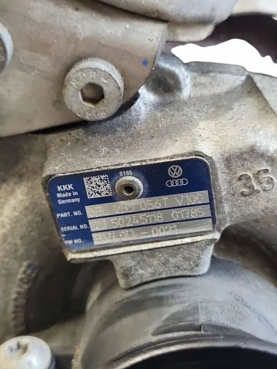 Turbo usado OEM 03L253056T para Skoda Superb II image 7