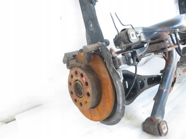 Brazo trasero VW Golf V OEM 5N0505235M image 5