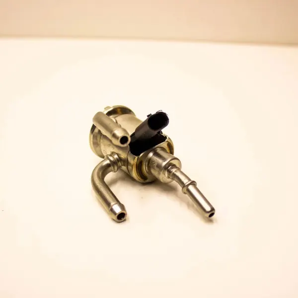 Injecteur AdBlue Mercedes-Benz OEM A0004905300 image 3