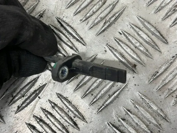 Tesla ABS-Sensor OEM 1027761-00-B Vorne Gebraucht image 4