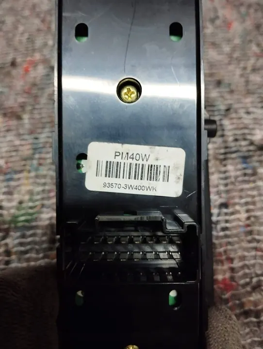 Linker Voorraam Schakelpaneel Kia Sportage III 93570-3W400WK image 10