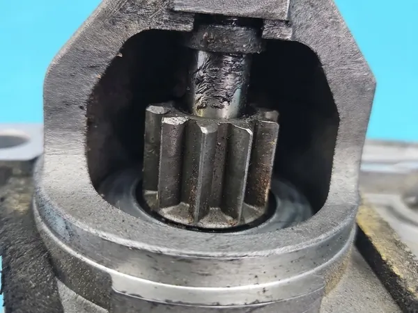 Motor de arranque Renault Megane III 2.0 CVT 23300CK800 S114922 image 3