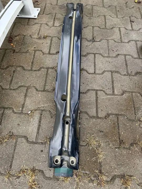 Volvo V40 II Etupuskuri 2013-2019 OEM 31276334 image 3