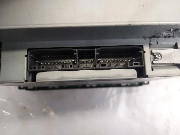 Radio CD Multimédia OEM 05064945AC - Chrysler Sebring image 4