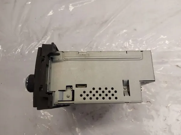 Radio CD Multimédia OEM 05064945AC - Chrysler Sebring image 7