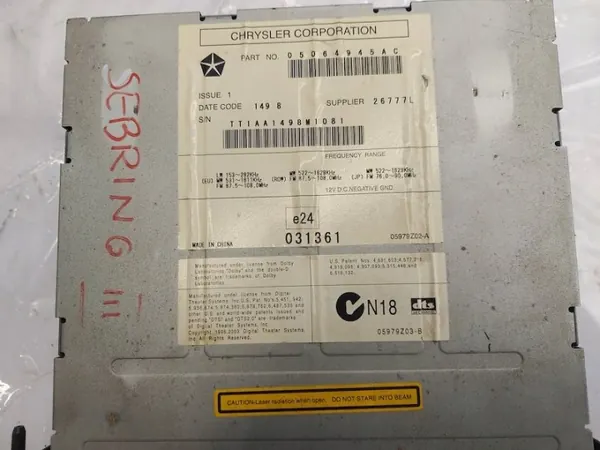Radio CD Multimédia OEM 05064945AC - Chrysler Sebring image 8