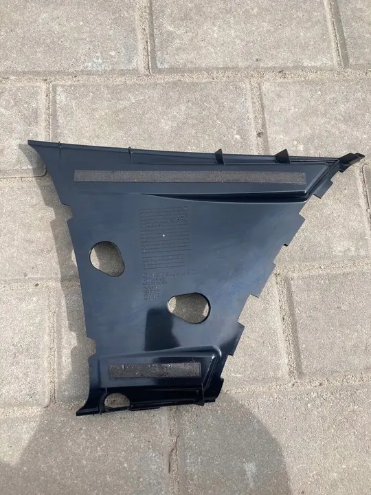 Guia de Para-choque Dianteiro Direito Mercedes Classe A W177 A1778854203 image 3