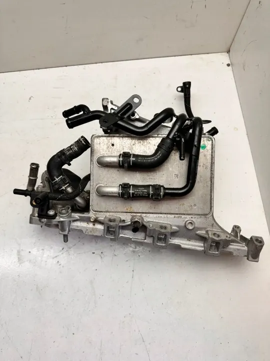 Insugningsgrenrör OEM 04L129766AH för VW Passat B8 image 2